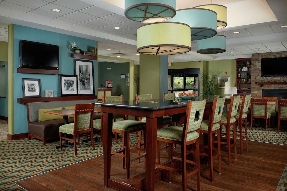 Hampton Inn Bermuda Run 3
