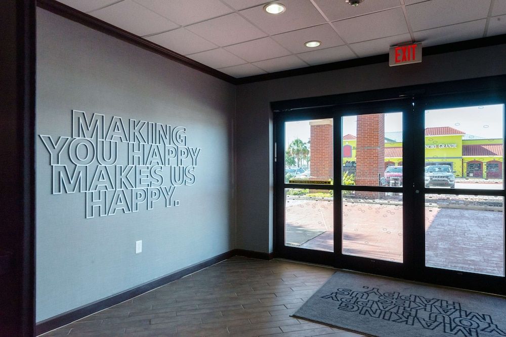 Hampton Inn & Suites Port Arthur 2