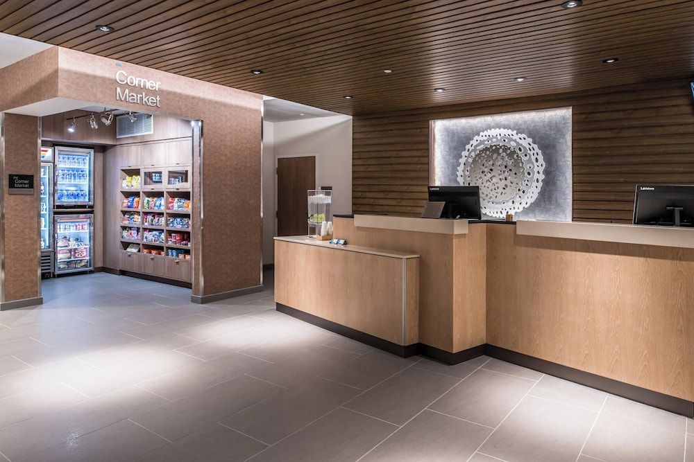 Fairfield Inn & Suites by Marriott Staunton 2