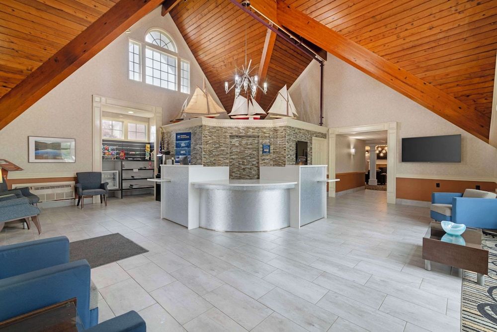 Best Western Plus Plattsburgh 3