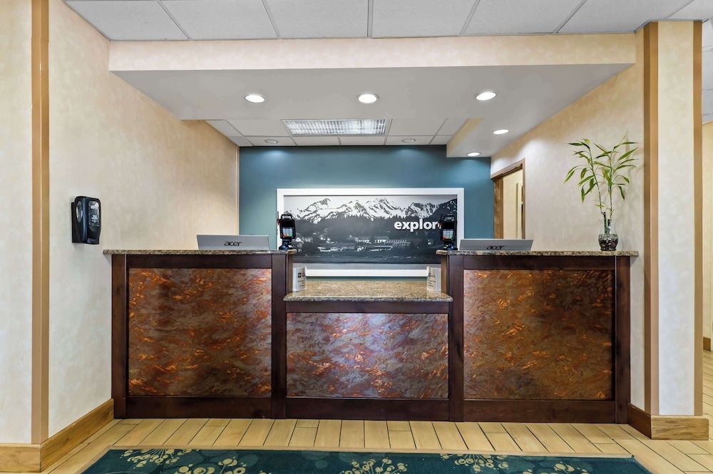 SureStay Plus Hotel by Best Western Cheyenne 3