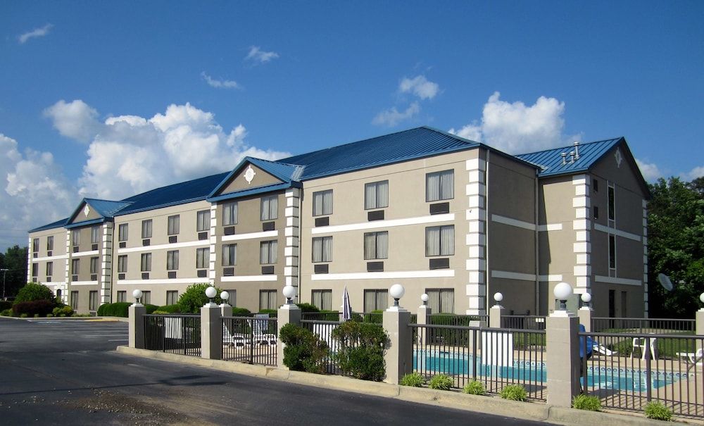 Best Western Executive Inn & Suites 1