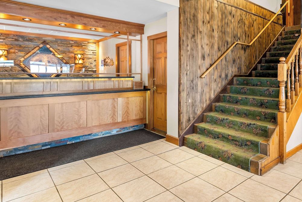 Best Western Adirondack Inn 3