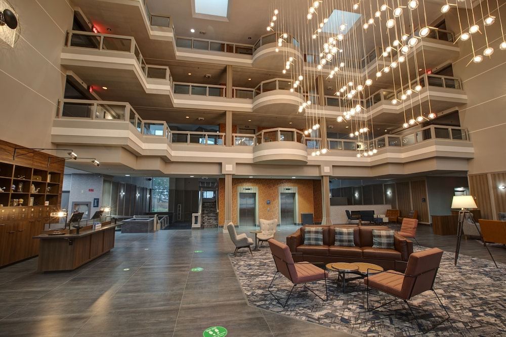 Four Points by Sheraton St. Catharines Niagara Suites 2