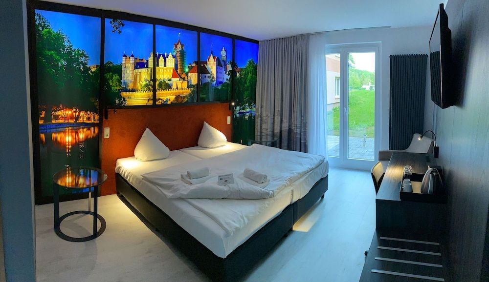 SL'otel im Parforcehaus 3