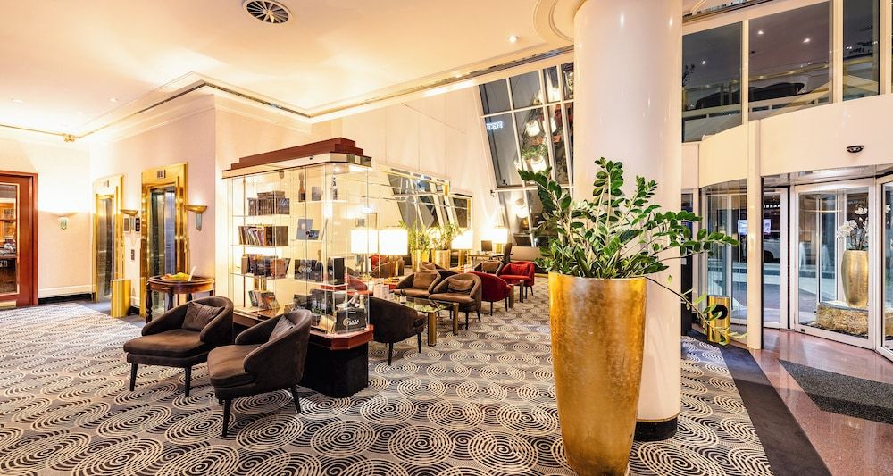 PLAZA Premium Darmstadt 3