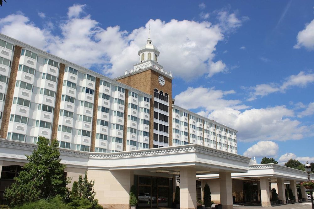 The Garden City Hotel 1