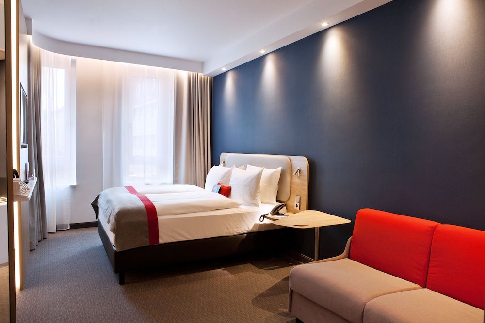 Holiday Inn Express Darmstadt by IHG 3