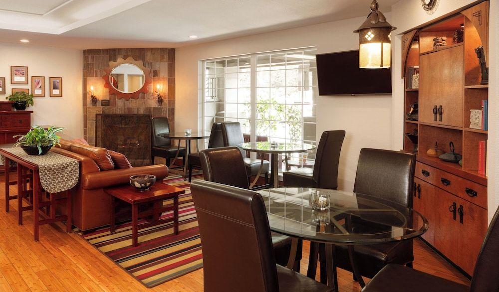 Larkspur Landing Extended Stay Suites Folsom 2