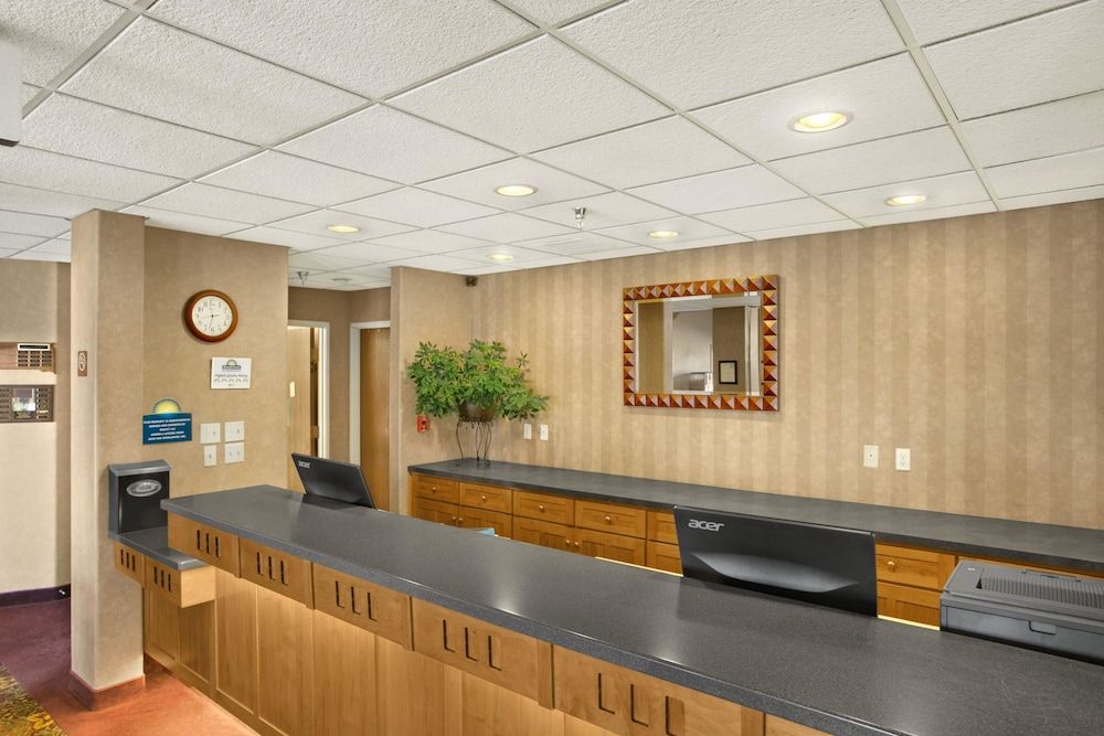 Days Inn by Wyndham Rapid City 1