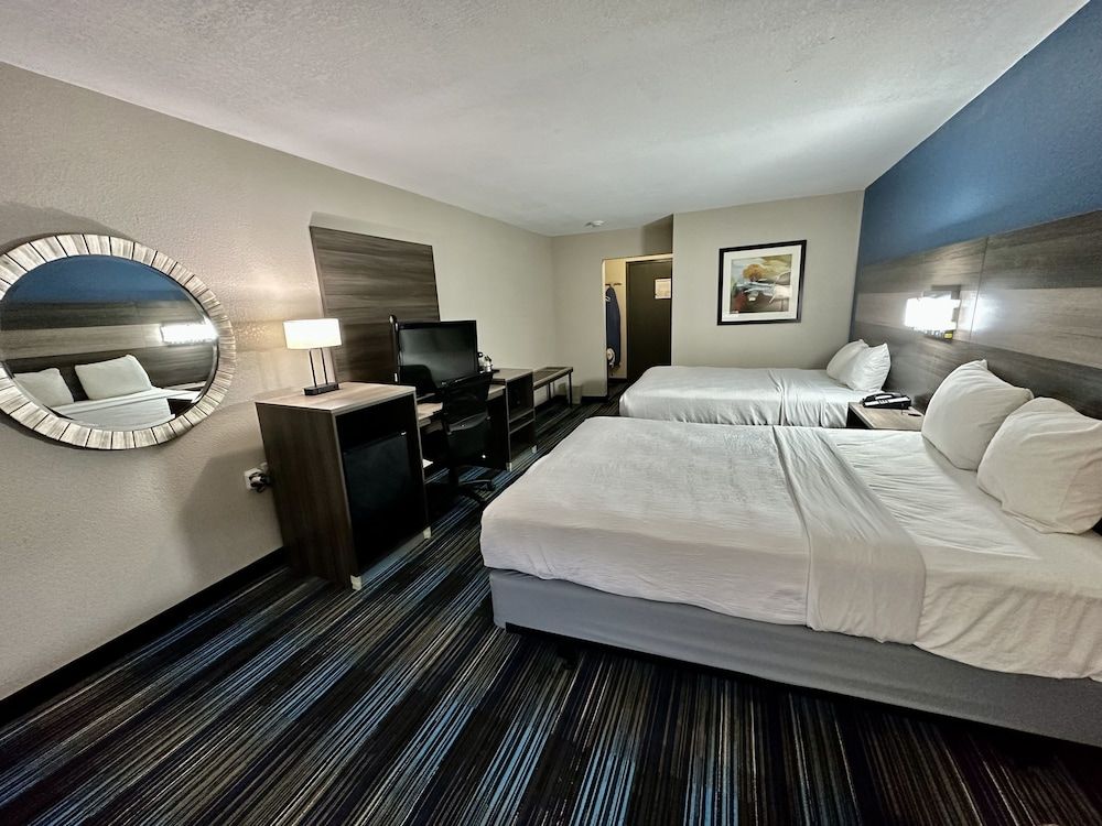 Baymont by Wyndham Kansas City KU Medical Center 2