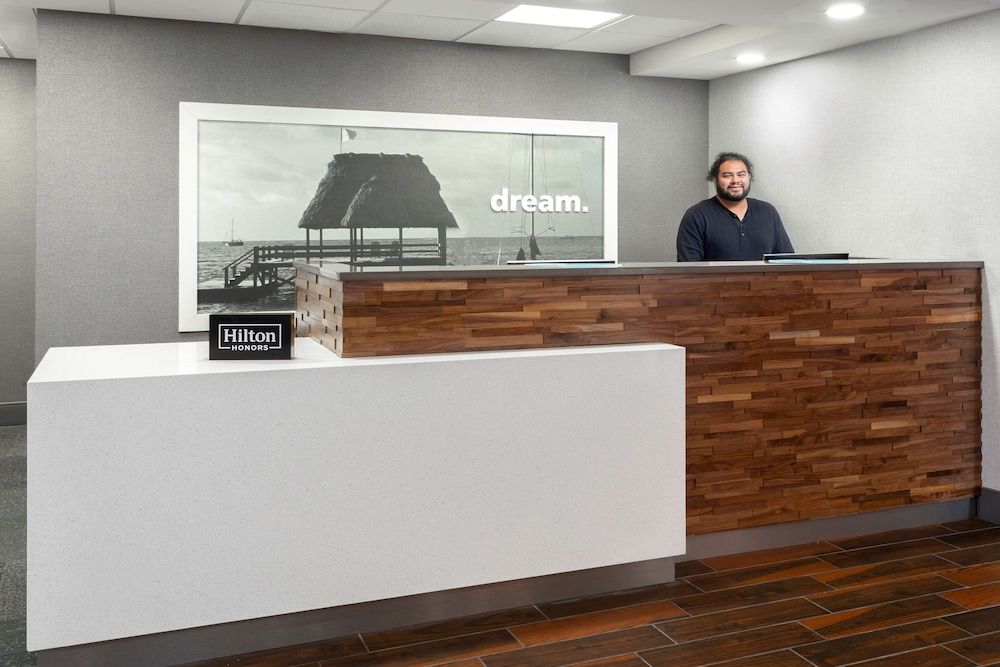 Hampton Inn Ft. Lauderdale-Commercial Blvd. 2