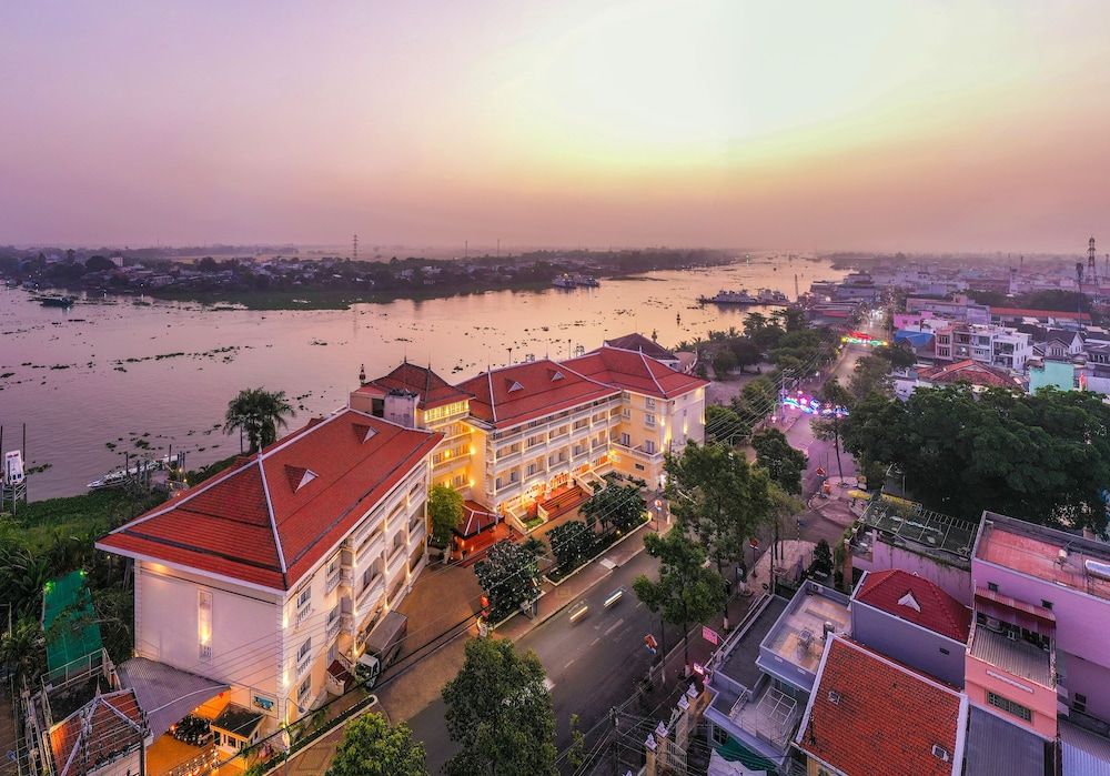 Victoria Chau Doc Hotel 4 estrelas em Châu Đốc
