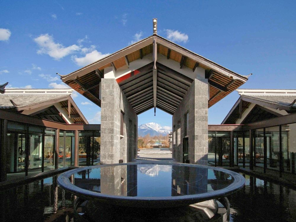 Pullman Lijiang Resort and Spa