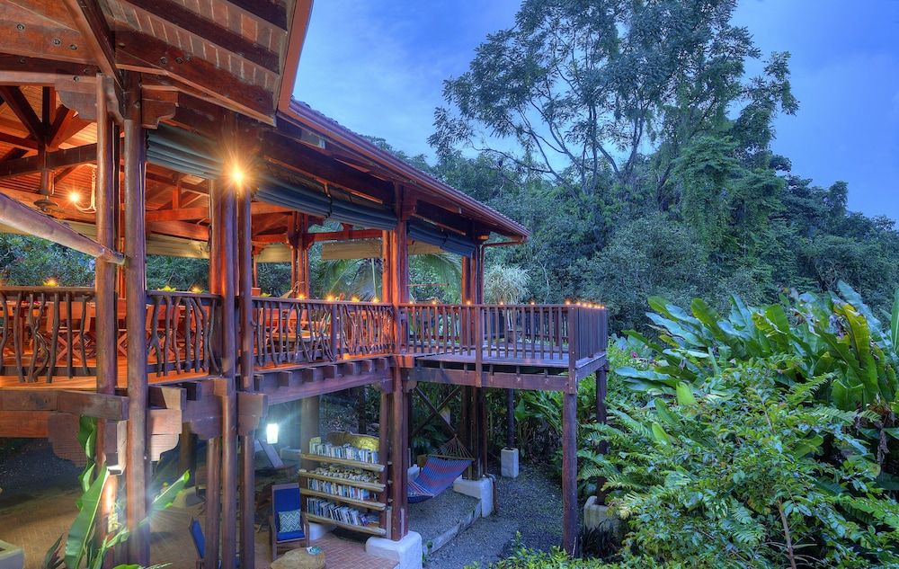 Playa Nicuesa Rainforest Lodge 1