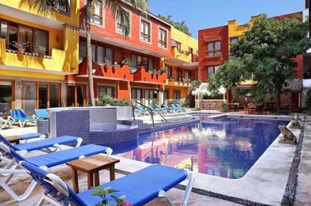 Casa Lotería -Pueblito Sayulita- Colorful, Family and Relax Experience with Private Parking and Pool 4 estrelas em Sayulita