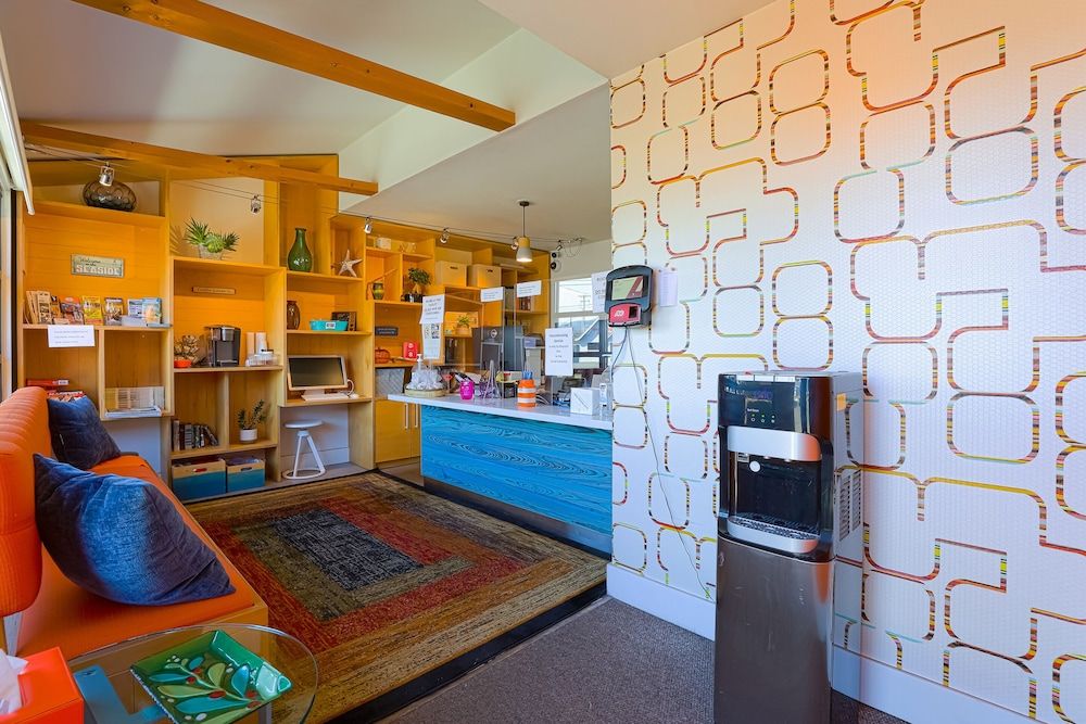 Coast River Inn by OYO Seaside 3