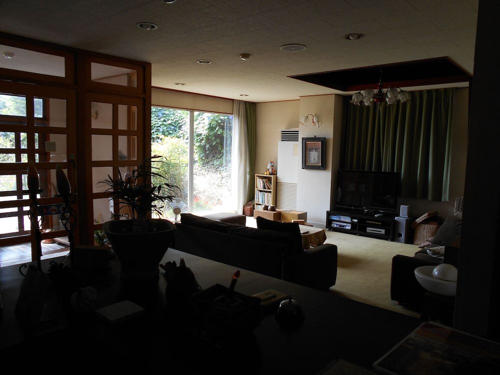 Gamagori Orange Pension 2