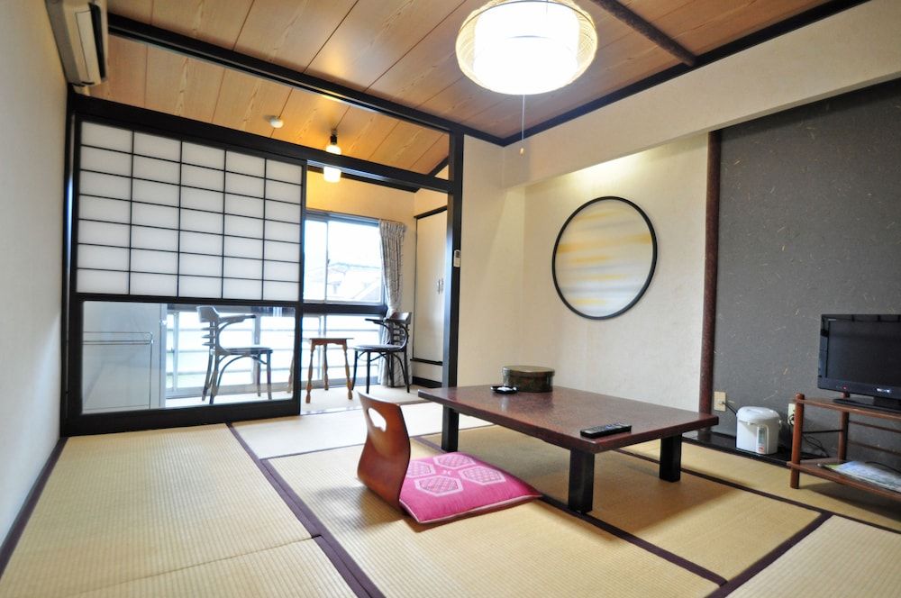 Kajiya Bekkan Ramakkoro Yamenekoyado 2