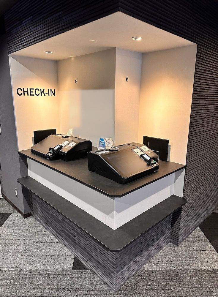 Reftel Osaka Itami Airport Hotel 3