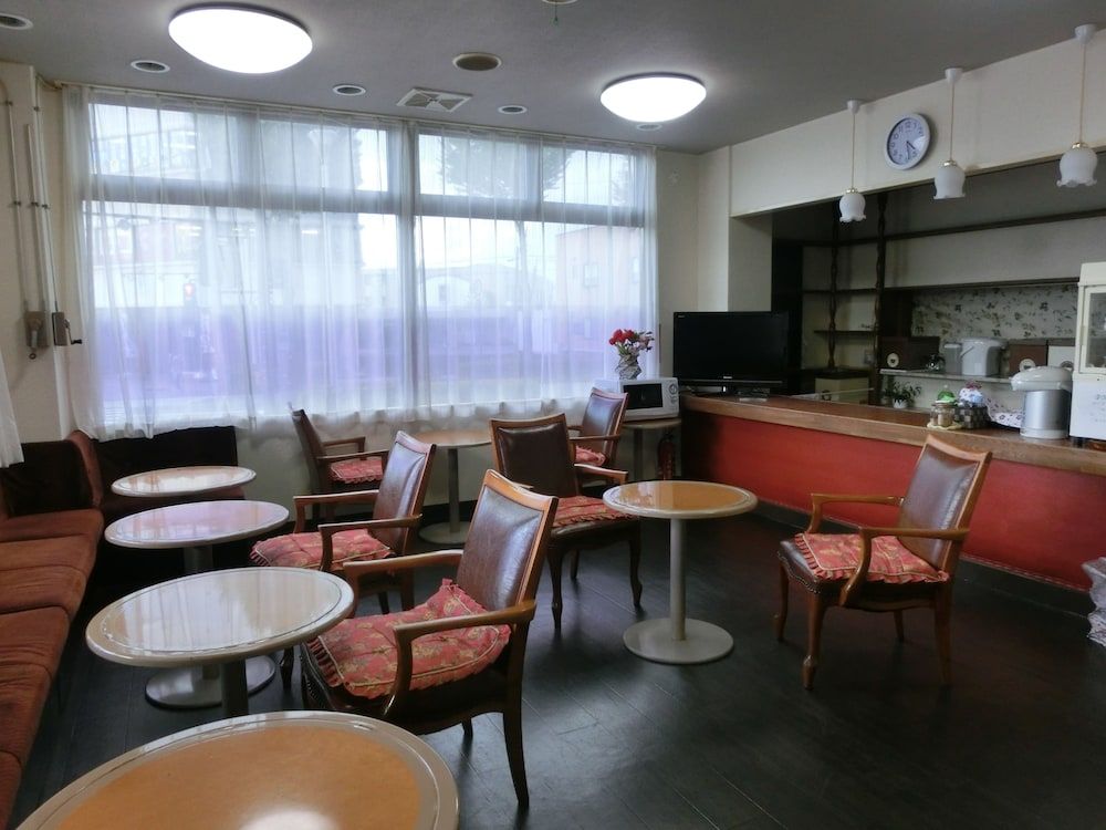 Biz Hotel Shiojiri Ekimae 3