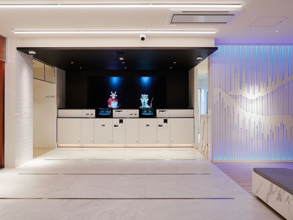 Henna Hotel Komatsu Ekimae 3