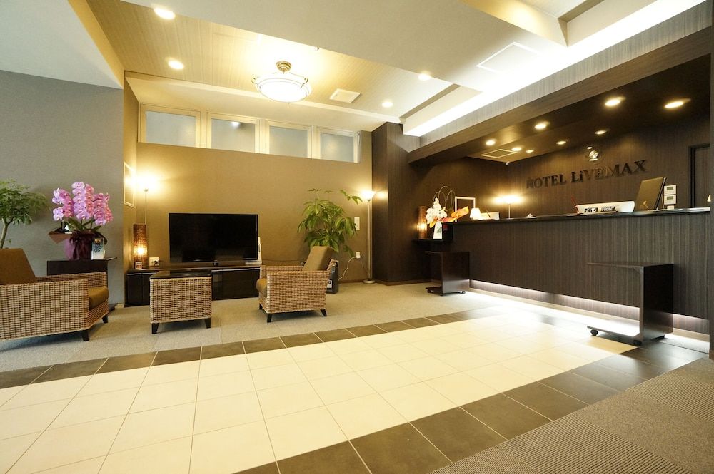 HOTEL LiVEMAX Himeji Ekimae 3