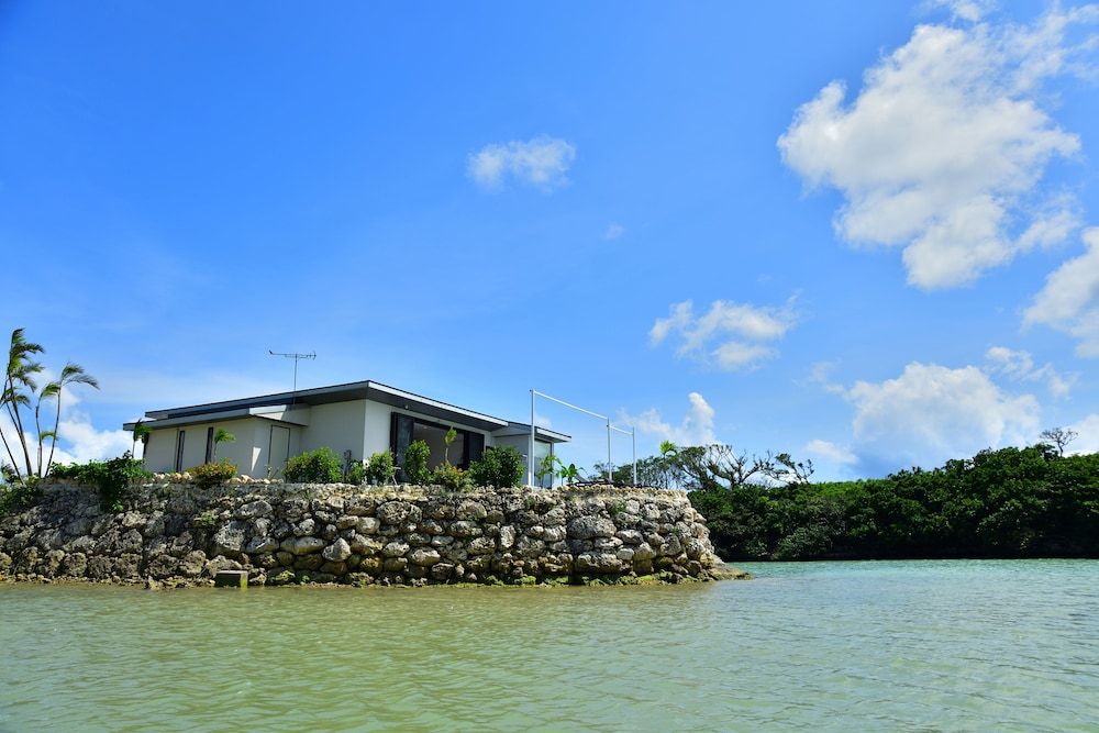 IRABUJIMA Villaze 1