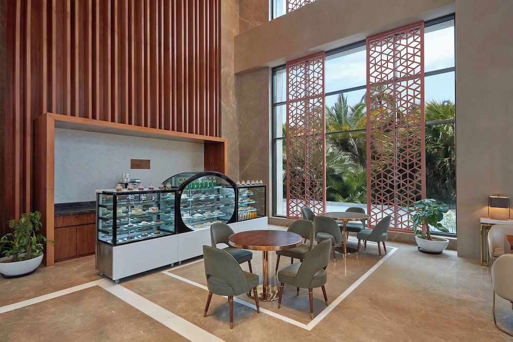 DoubleTree by Hilton Varanasi 2