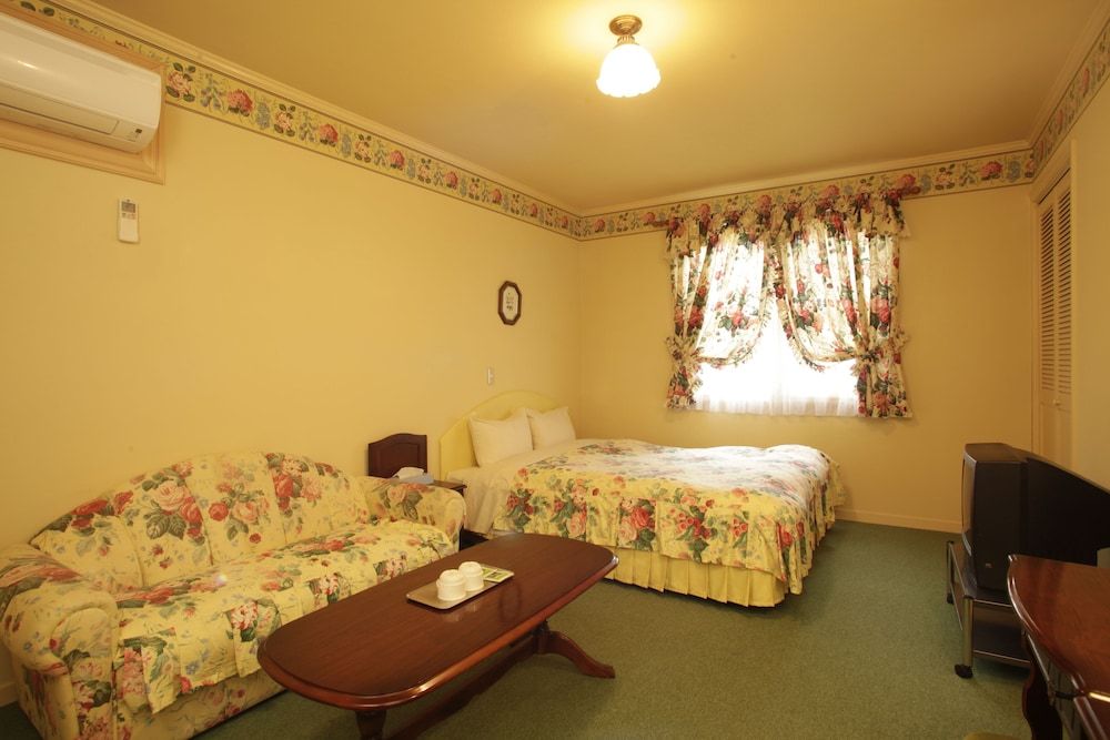 Country House Paddington 2