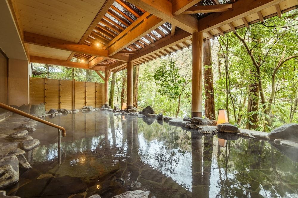 Yamanaka Onsen Shirasagiyu Tawaraya -1 estrelas em Kaga