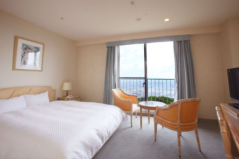 Yumihari No Oka Hotel 3