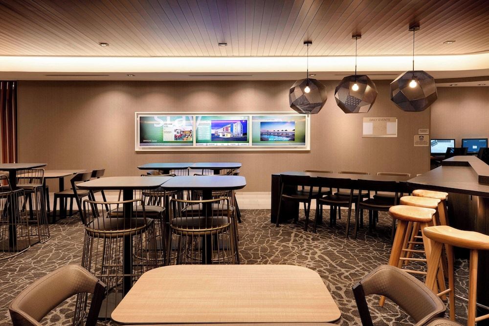 SpringHill Suites by Marriott Hampton Portsmouth 3