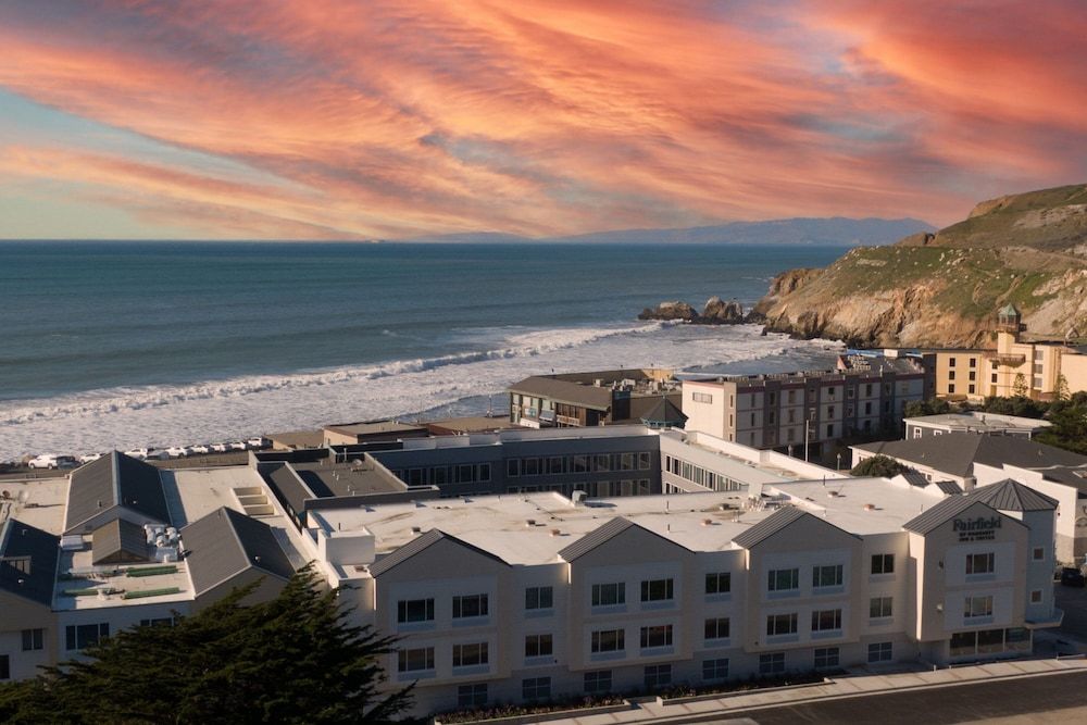 Holiday Inn Express Hotel & Suites Pacifica 3 étoiles à Pacifica