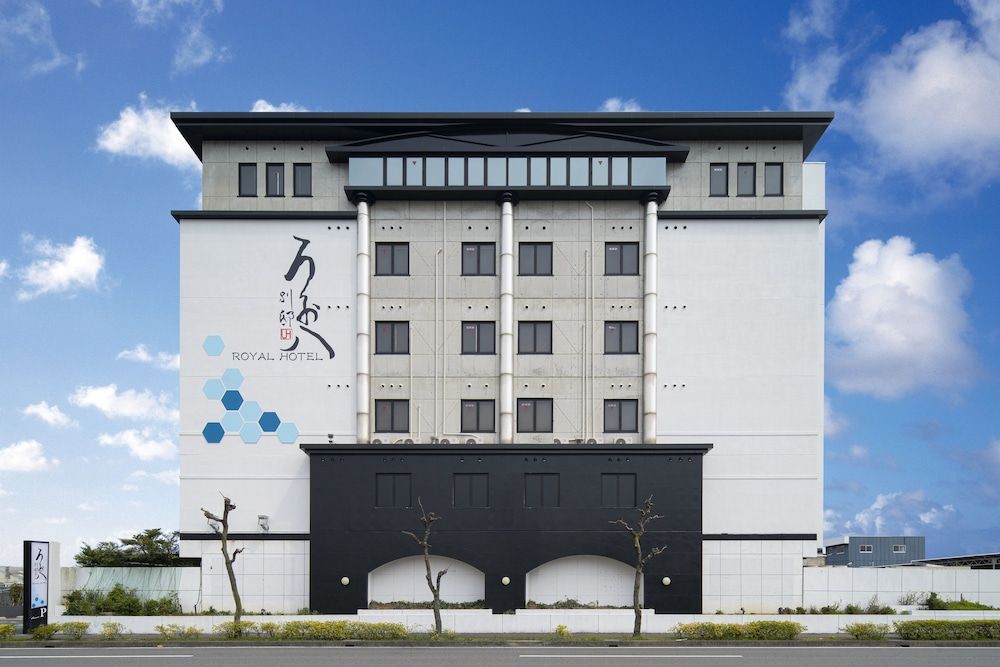 Royal Hotel Uohachi Bettei 4 étoiles à Ōgaki