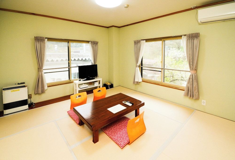 Belle Vue Nishiura 3