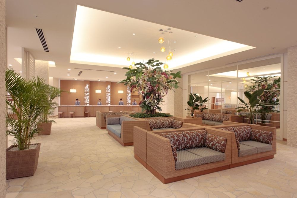 Spa Resort Hawaiians Monolith Tower 2