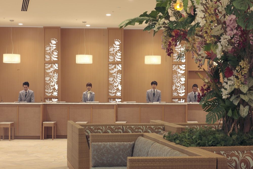 Spa Resort Hawaiians Monolith Tower 3