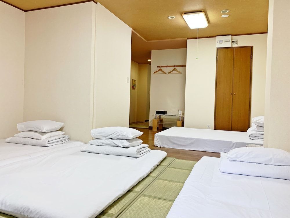 Petit Hotel 017 2 estrellas en Tokushima