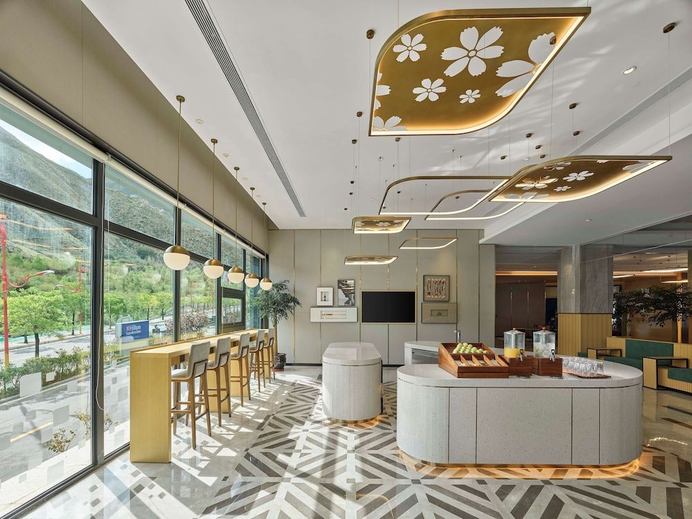 Hilton Garden Inn Lhasa 2