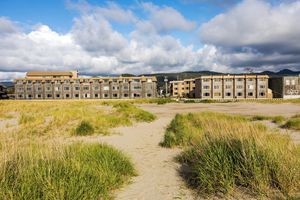 Ebb Tide Oceanfront Inn