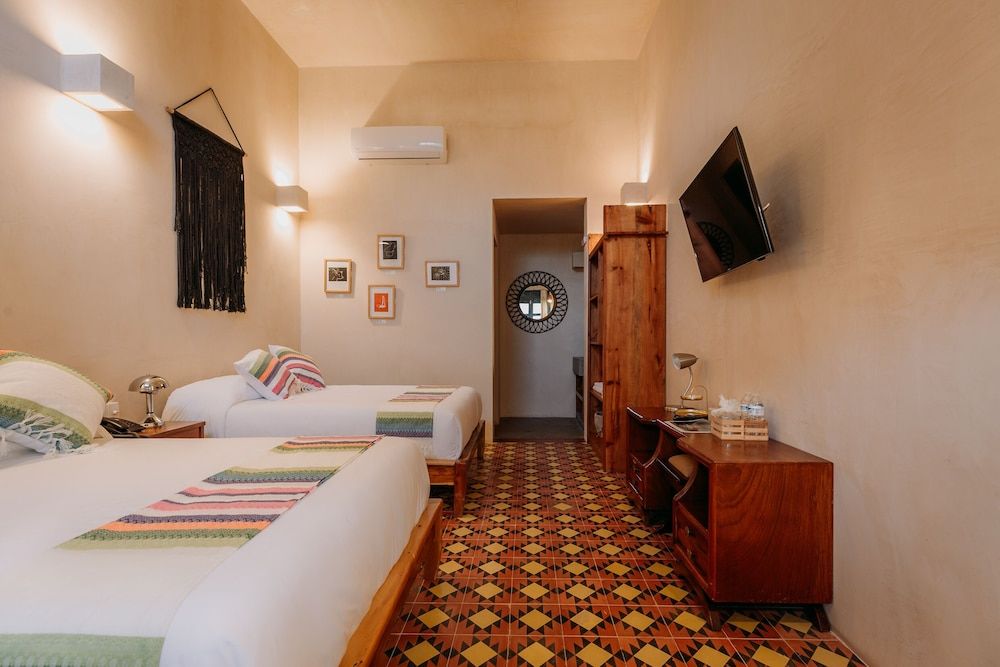 Hotel Waye 3
