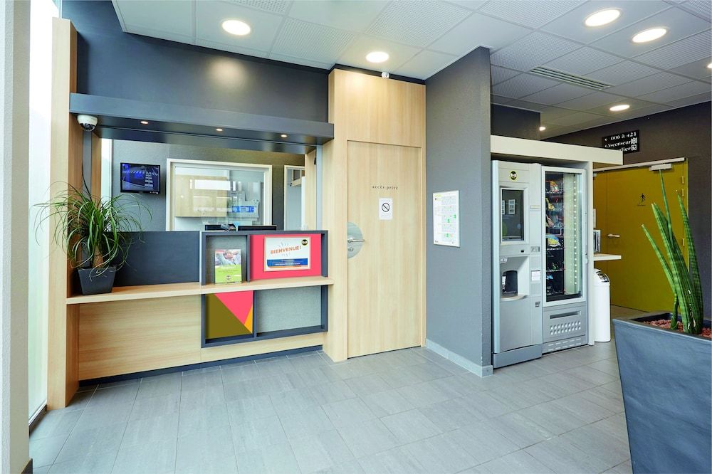 B&B HOTEL Lens Musée du Louvre 2