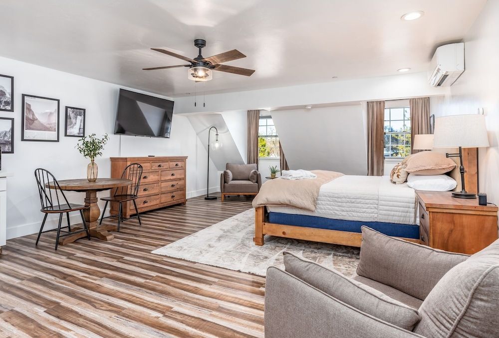 The Four Daughters -1 étoiles à Oakhurst