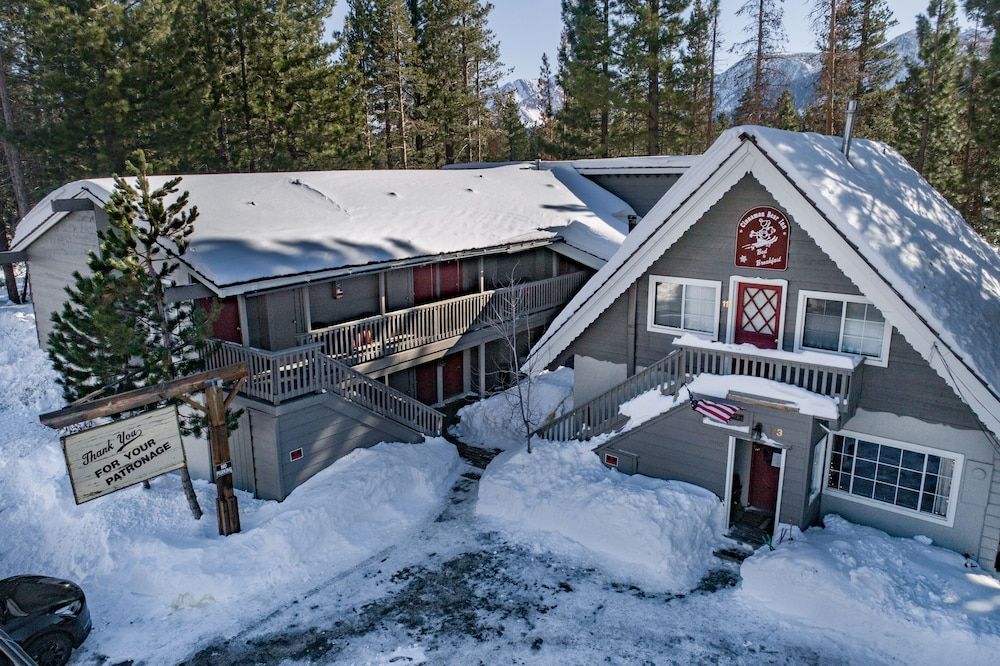 Cinnamon Bear Inn 3 estrellas en Mammoth Lakes