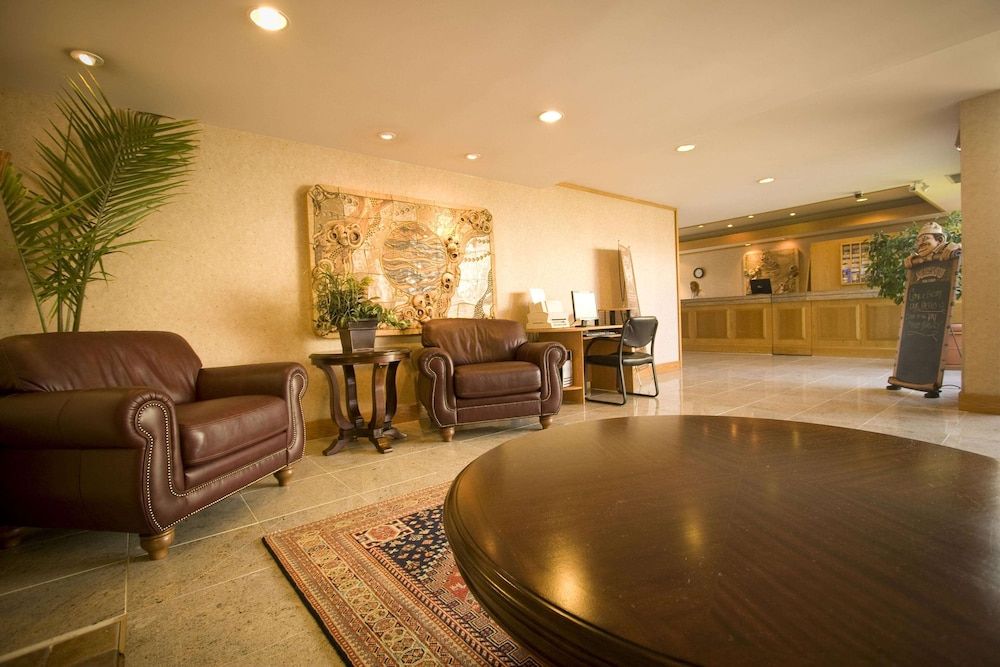 Coast Discovery Inn 2