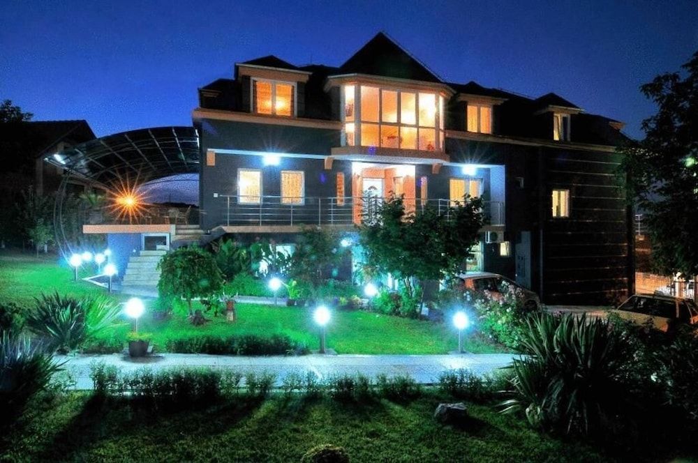 Hotel Lama 4 estrelas em Kragujevac