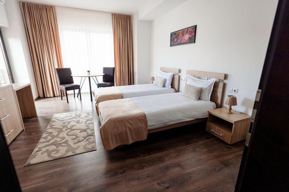 Aparthotel Punct pe i