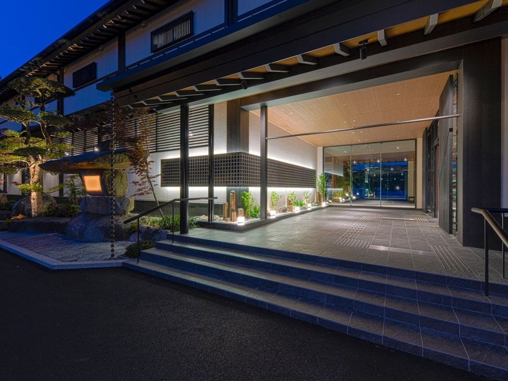 Ooedo Onsen Monogatari Premium Koshinoyu