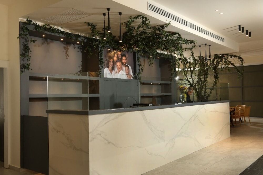 Aitch Boutique Hotel - an LIH Hotel 2